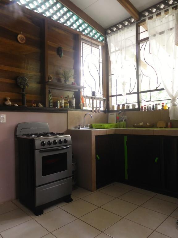 Casa Lina Sloth View Exotic Apartment With Privat Kitchen Puerto Viejo de Talamanca エクステリア 写真